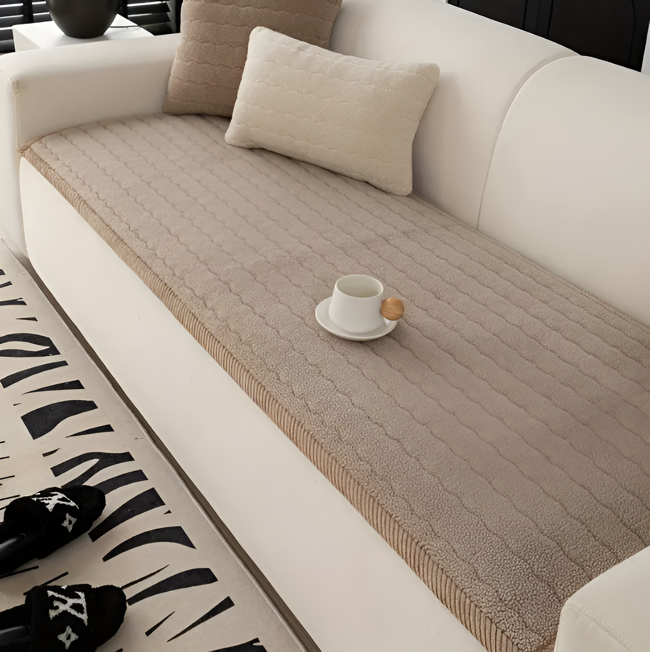 Pružná ochrana na pohovku – Ideálna ochrana pre zvieratá