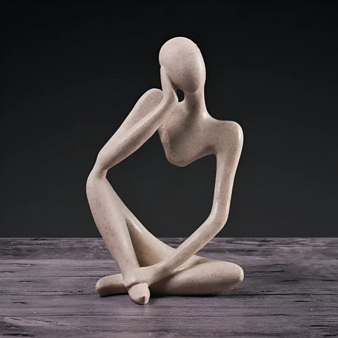 Escultura Abstracta Pensador – Elegancia Contemplativa y Diseño Moderno