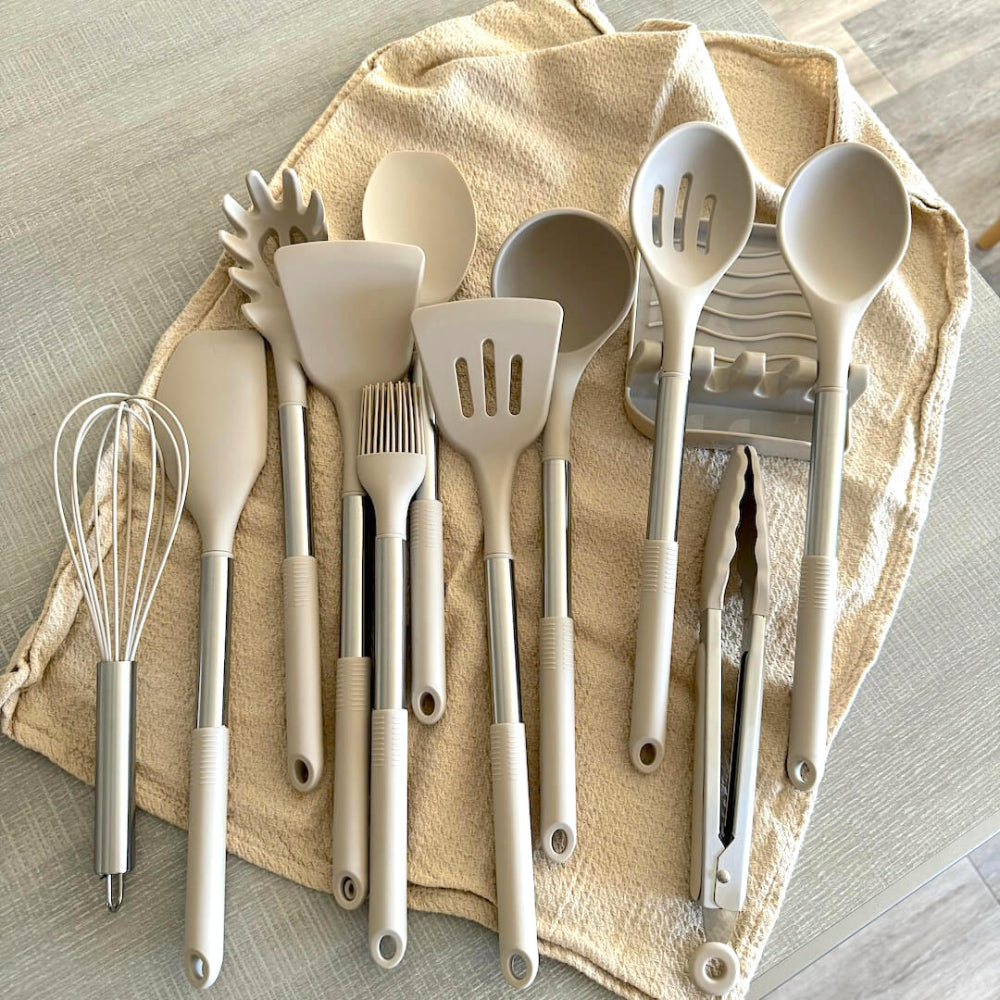 12 Piece Silicone Cookware Set - Complete & Comfortable To Use