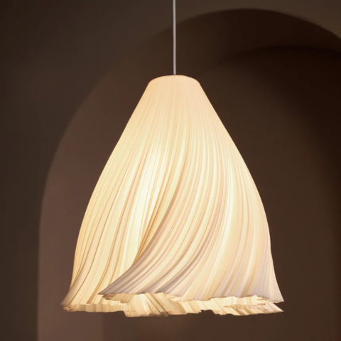 Wavy Fabric Ceiling Light – Chic and Airy Style