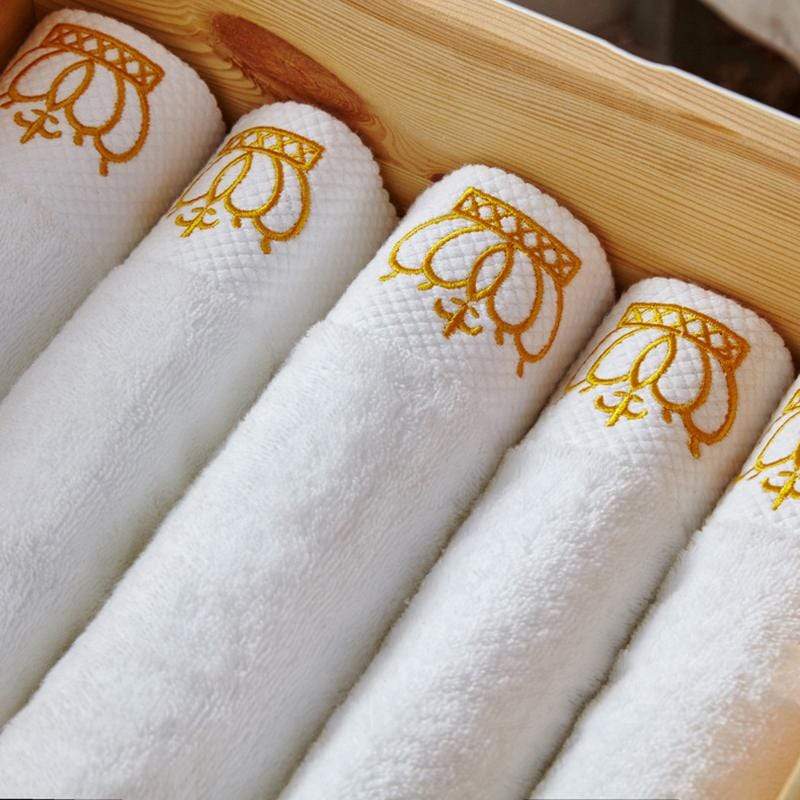 Royal Towel - Absolute Softness & Elegance