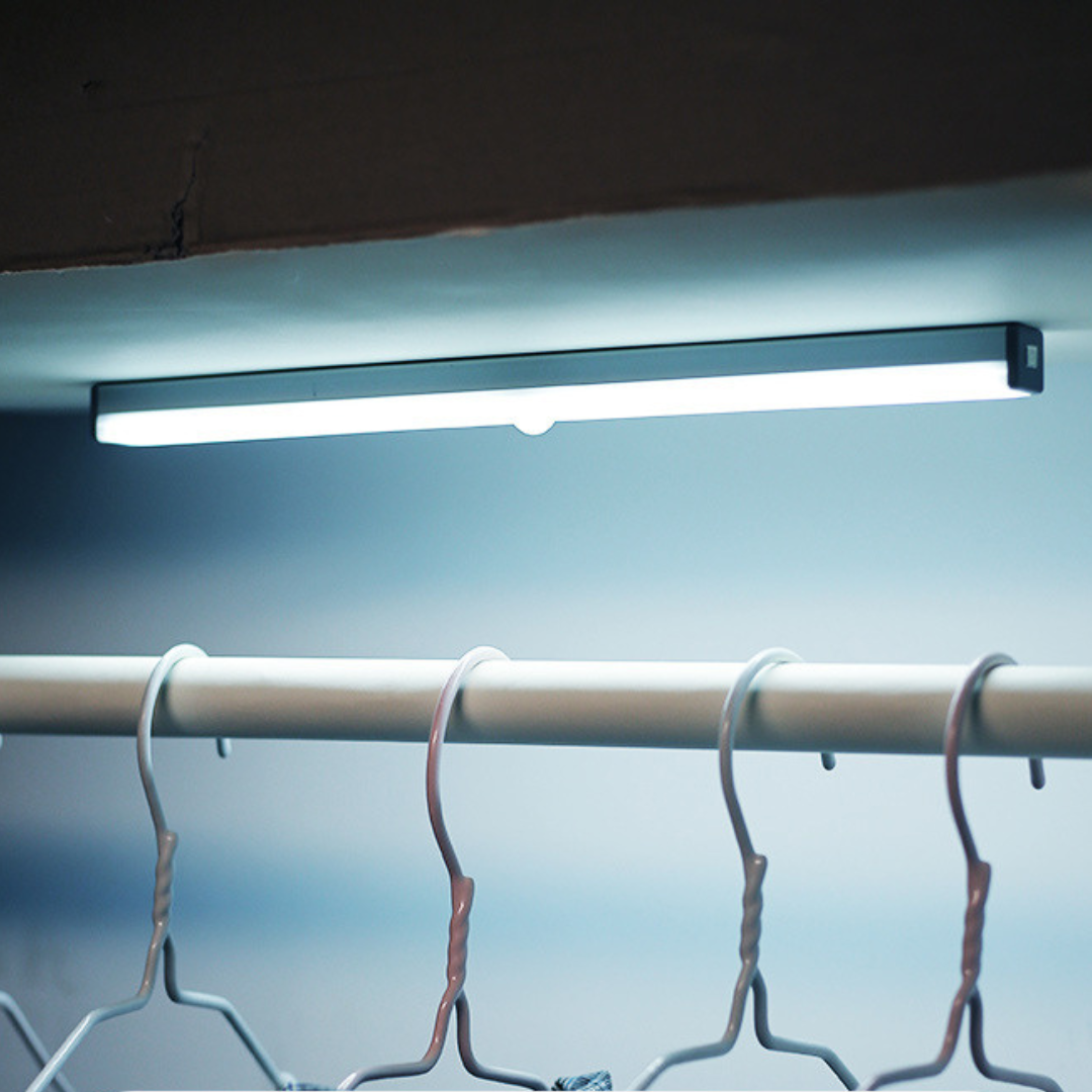 Banda Luminoso — Illuminazione Intelligente Con Sensore Di Movimento