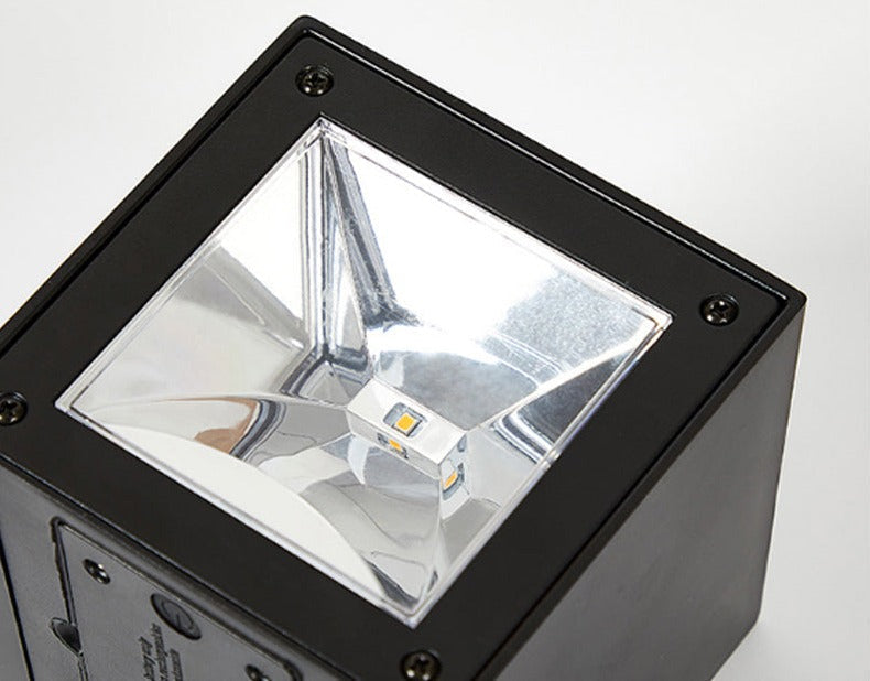 IP65 udendørs solcelle-væglampe - holdbar, miljøvenlig belysning