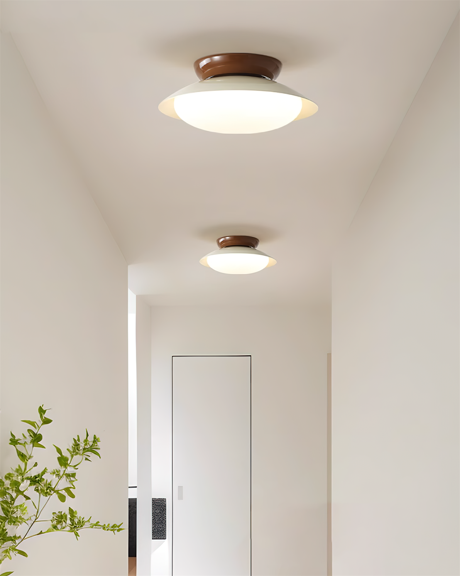 Round LED ceiling light - Natural glow & Discreet elegance