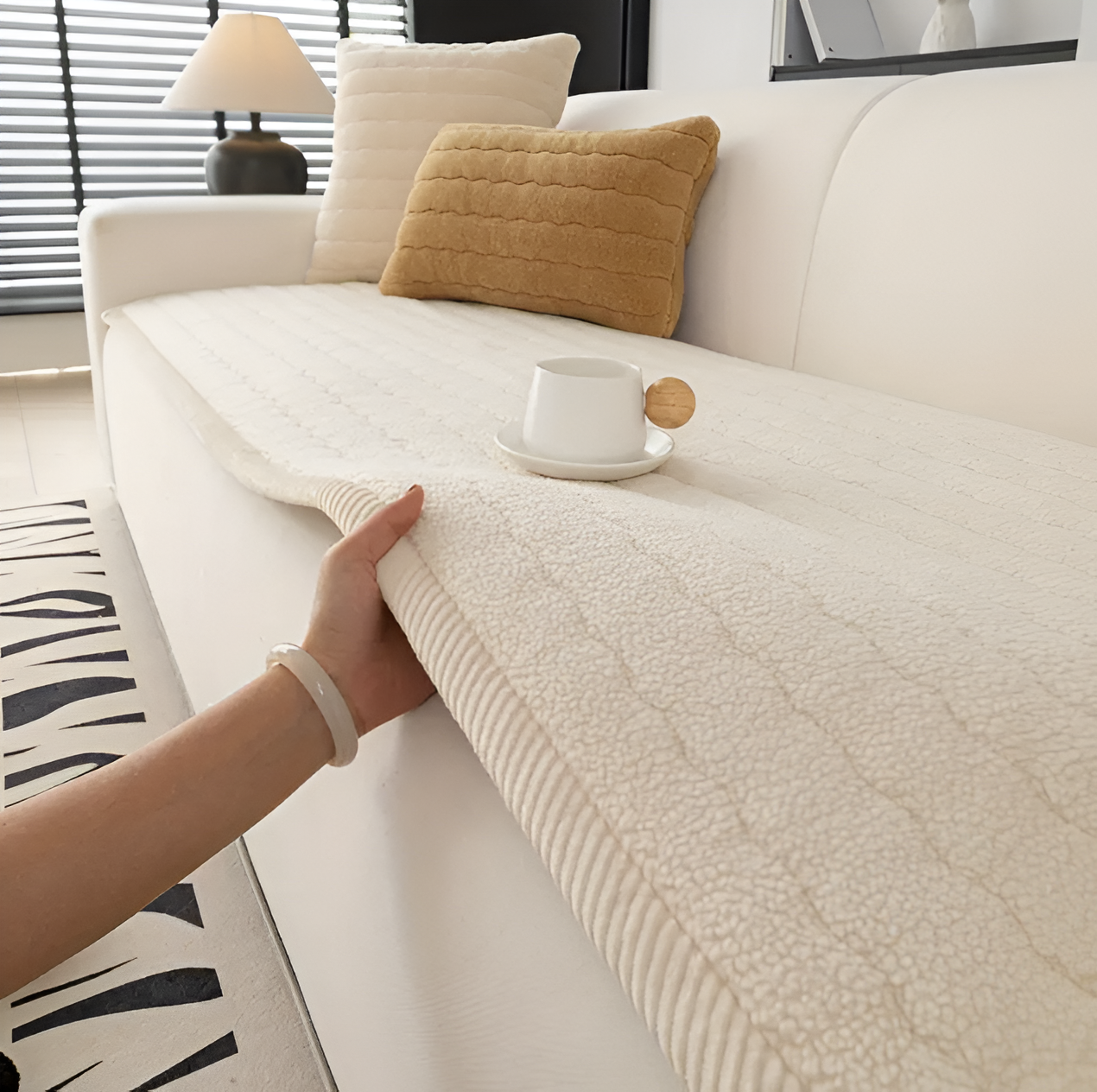 Pružná ochrana na pohovku – Ideálna ochrana pre zvieratá