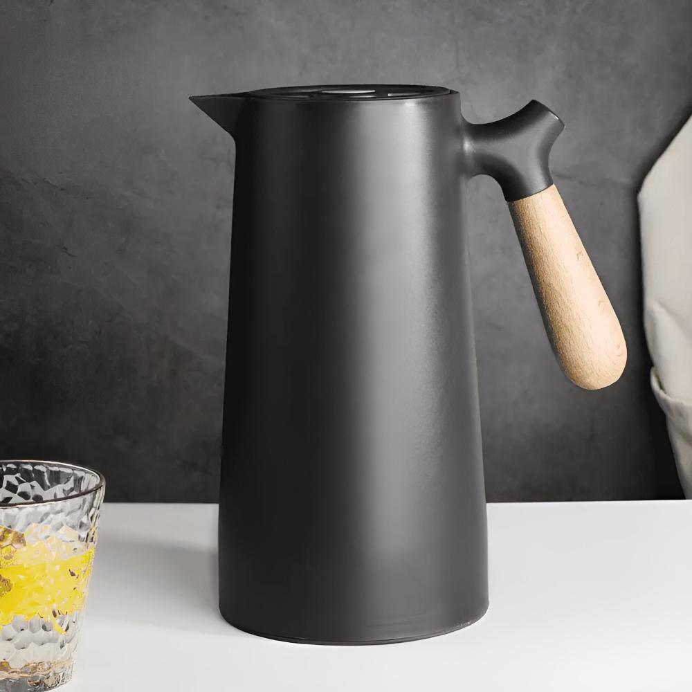 Isothermal carafe with handle - Modern elegance & Thermal performance
