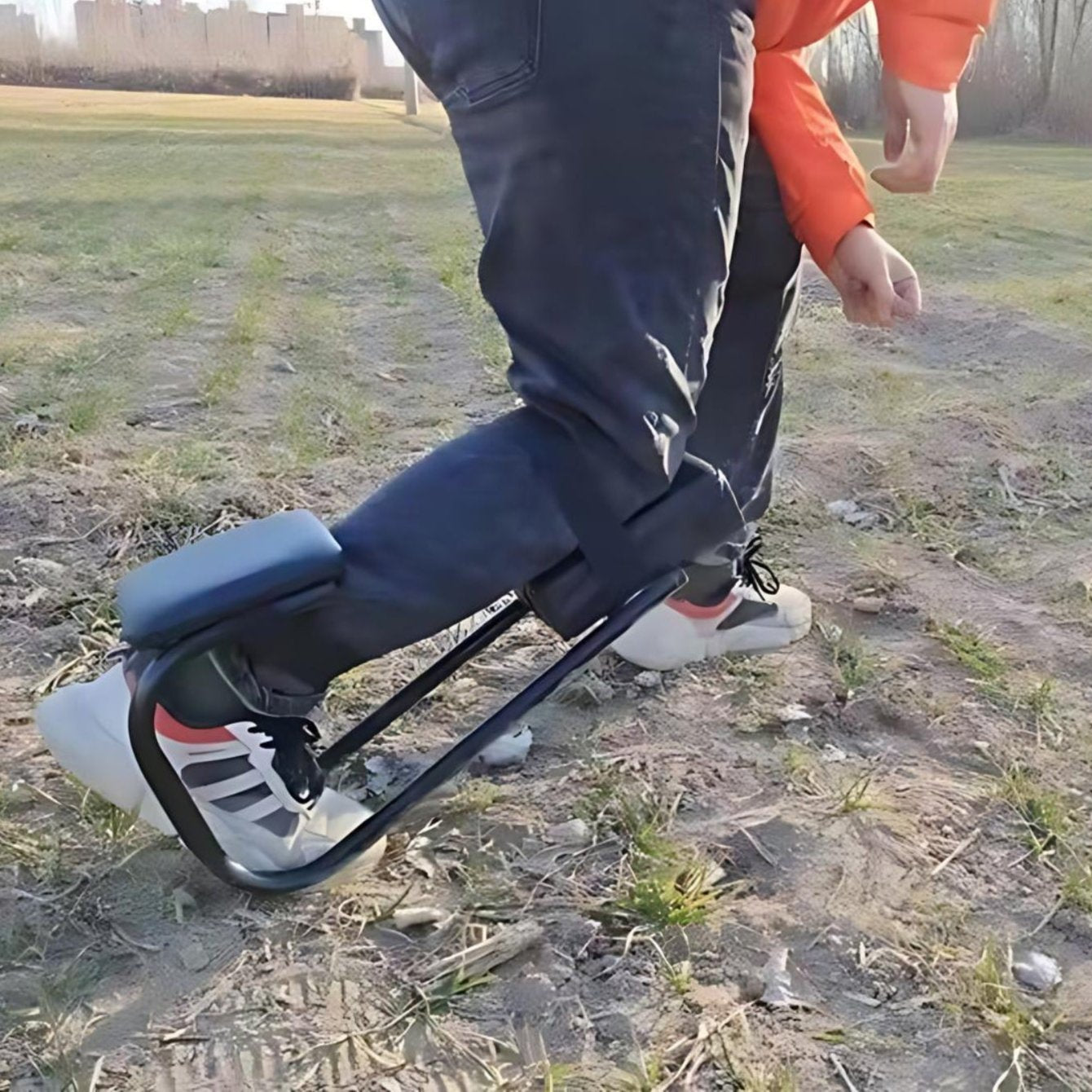 折りたたみ式ガーデンスツール — 屋外での快適さと実用性 