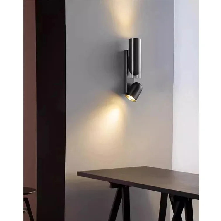 Lampada da Parete LED per Comodino – Illuminazione Pratica e Moderna 