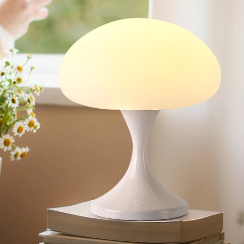 Houbová dekorativní lampa – Teplá a trendy atmosféra 
