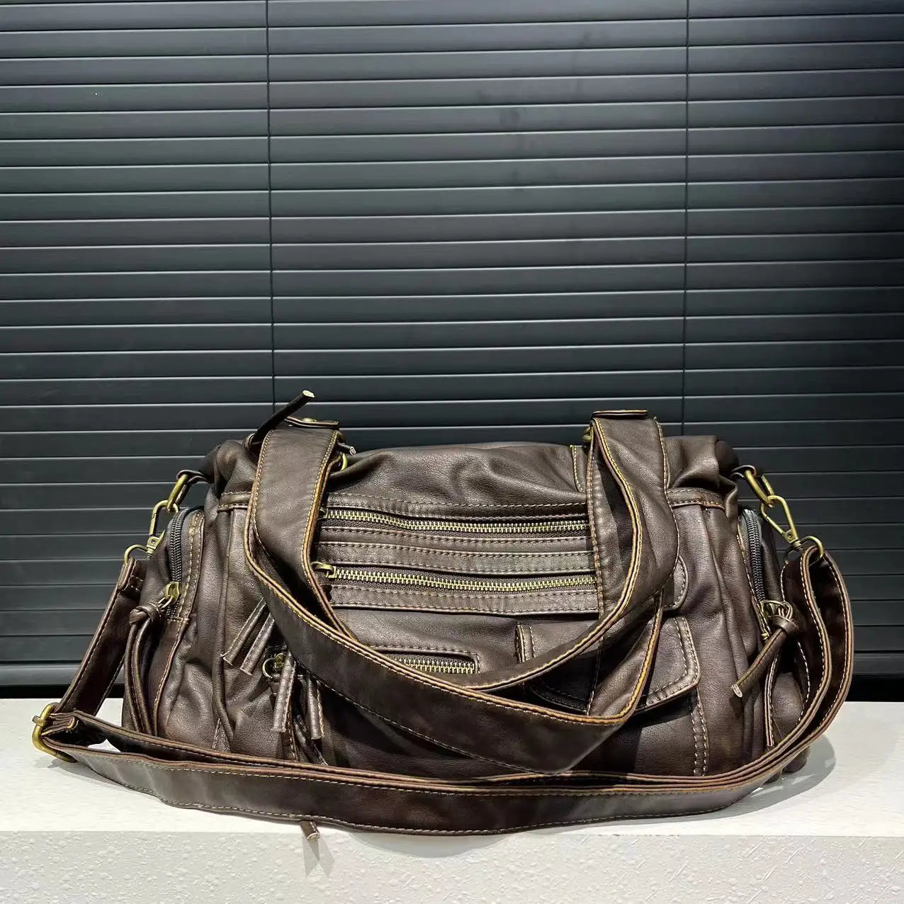 Clara | Retro kabelka přes rameno – Nadčasová elegance a vintage styl 