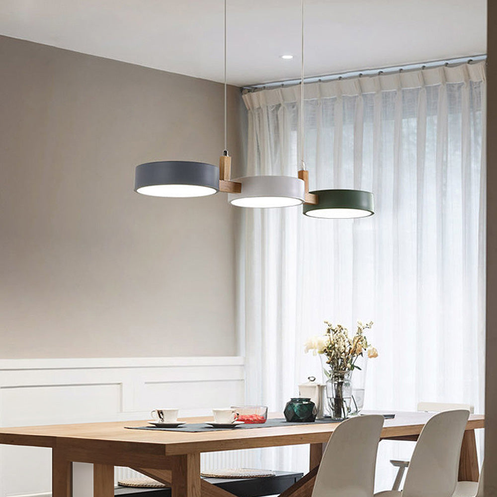 Lampadario Moderno In Metallo – Design Elegante E Illuminazione Di Tendenza 