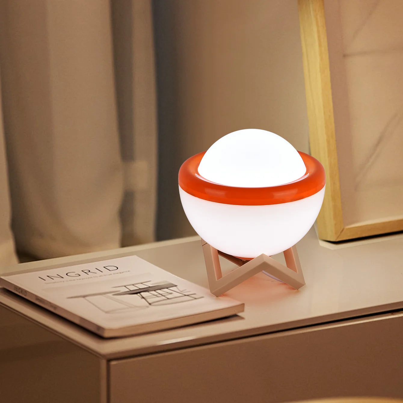 Nočná lampička v klasickom štýle – elegancia a jemné svetlo 