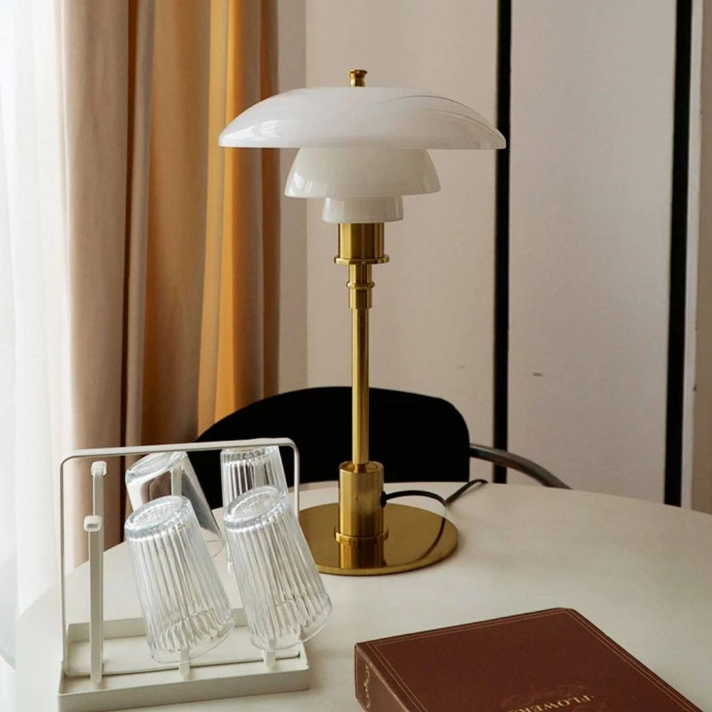 Schreibtischlampe LED im skandinavischen Stil – Sanftes und modernes Licht 