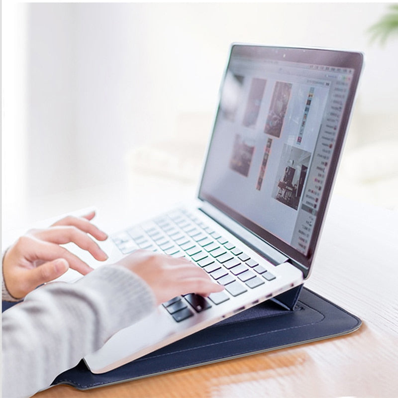 Computer Protection Case – Durable and Easy to Transport 