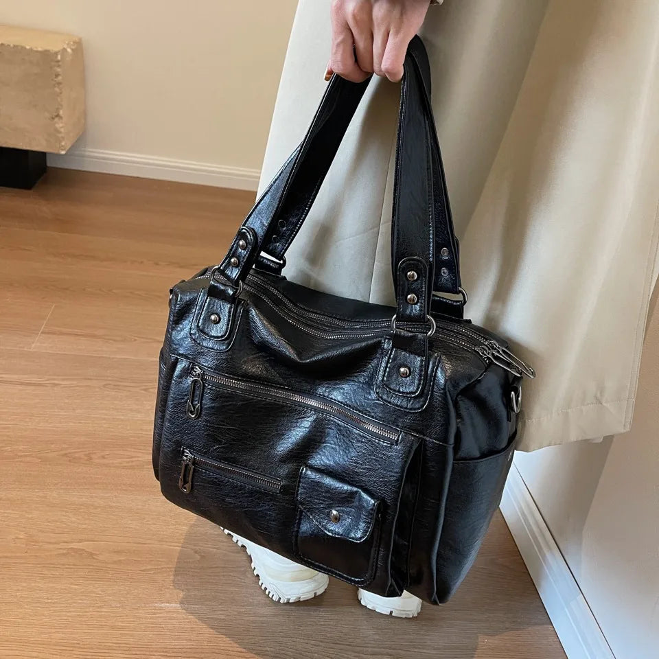 Belmonde | Duży plecak na ramię – codzienna praktyczność i elegancja 