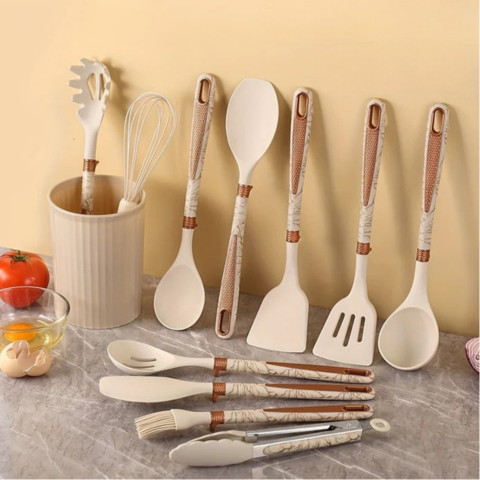 Ensemble D’Ustensiles De Cuisine En Silicone — Résistance, Souplesse & Design Moderne