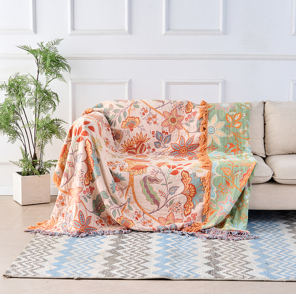 Bohemian Floral Patterned Blanket with Fringes 