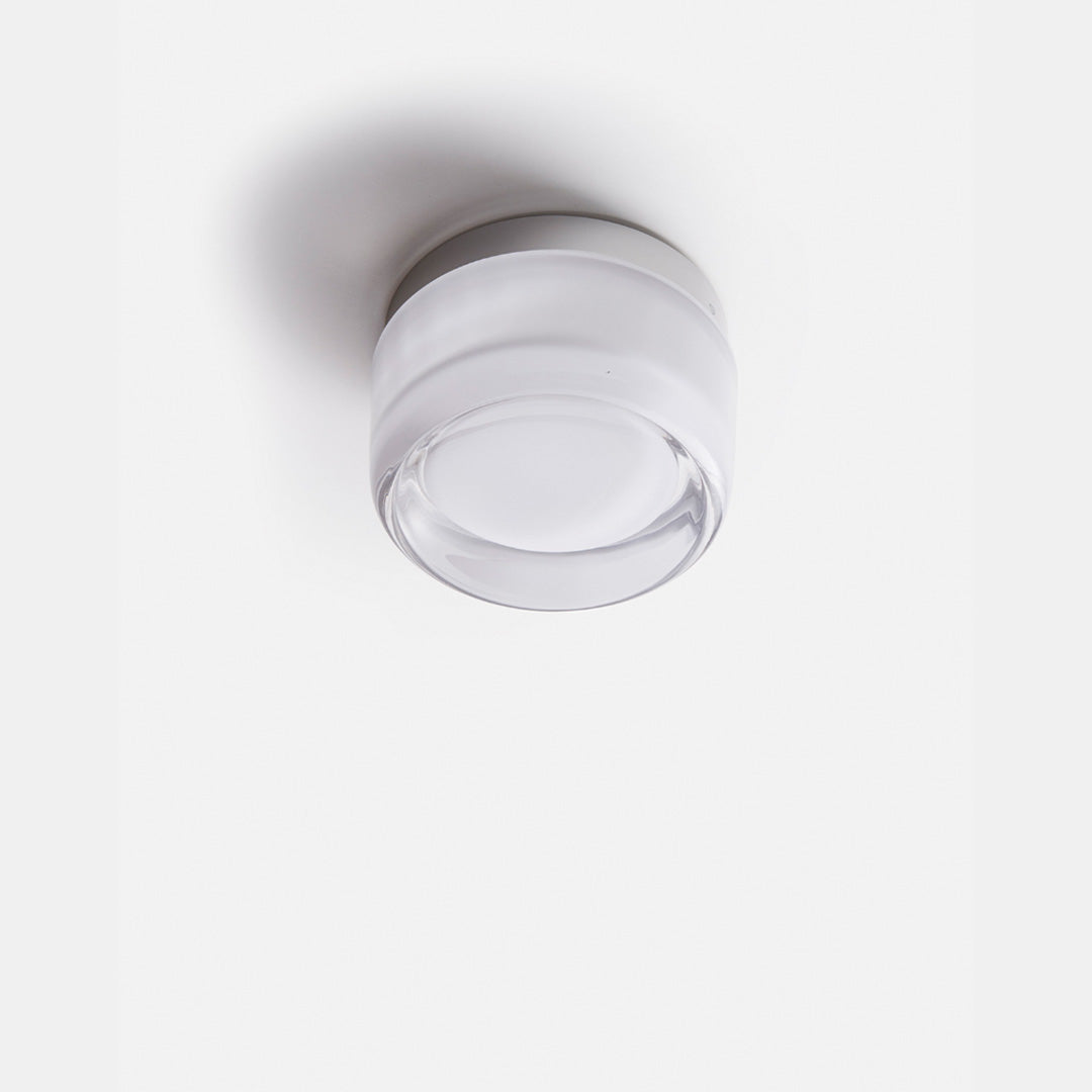 Aplica de perete elegantă – relief moale și atmosferă caldă 