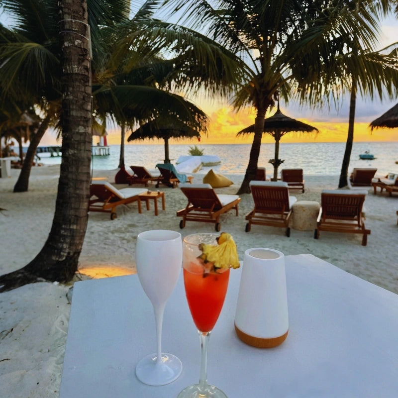 Moderná Nočná Lampa – Elegantný a Funkčný Dizajn 